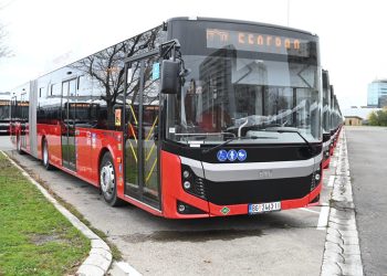 Sramotne nalepnice u novim turskim autobusima u Beogradu
