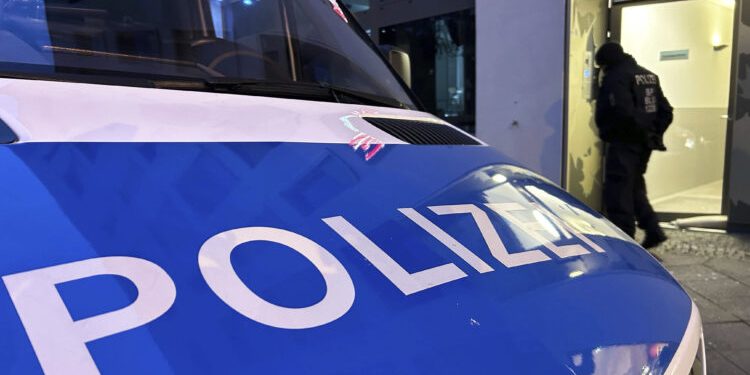 novi detalji jezivog ubistva u nemačkoj: dečak (15) srpskog porekla zadavio devojku, pa pozvao policiju i priznao zločin