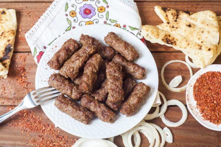 Tasteatlas predstavio 4 vrste bosanskih ćevapa - koji su vam najbolji?