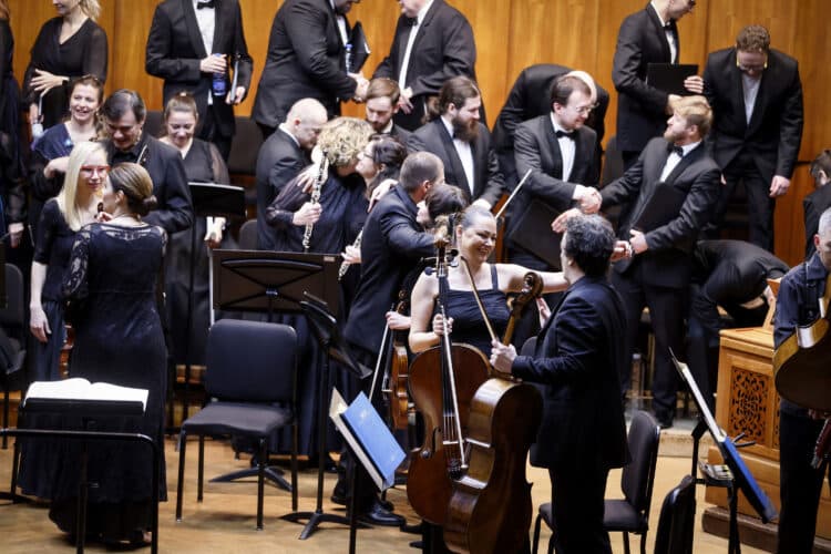 "Dali smo im rok od 40 dana, ali umesto ispunjenja zahteva Beogradske filharmonije u Ministarstvu kulture i dalje ćute"